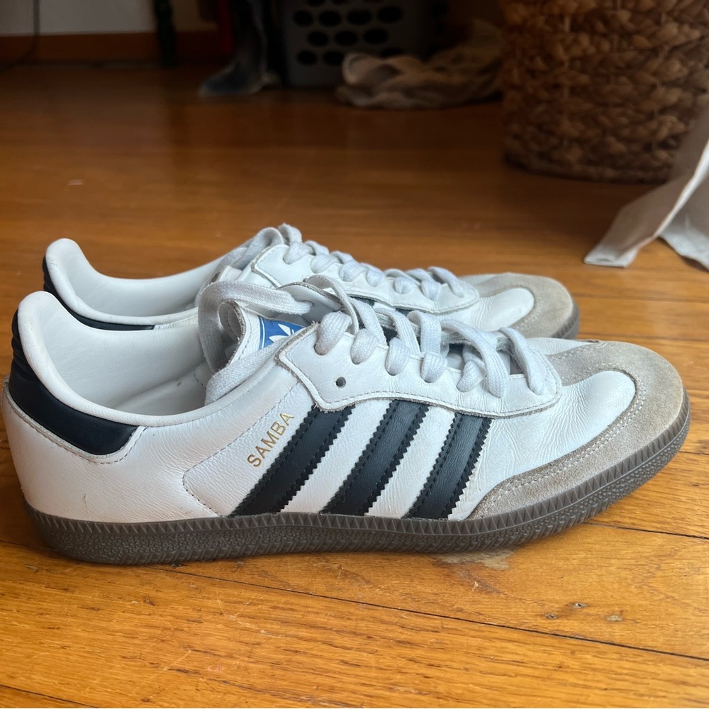 adidas White Black Classic Soccer-Inspired Sneakers - Picture 2 of 4